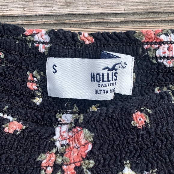 Hollister Women’s Shorts - Picture 2 of 5